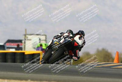 media/Feb-27-2022-CVMA (Sun) [[a3977b6969]]/Race 15 Amateur Supersport Middleweight/